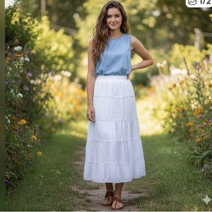 Elegant White 100% Cotton  A-Line Skirt made in Italy